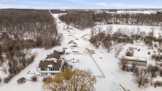 W8320 Springwood LANE, Delavan, WI 53115