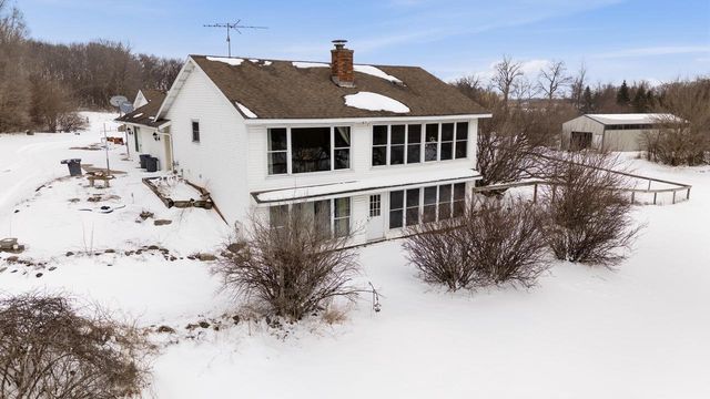 W8320 Springwood LANE, Delavan, WI 53115