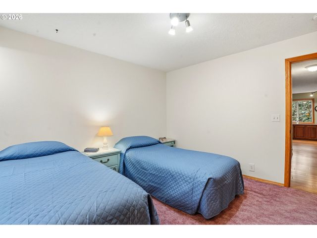 16240 Se MAPLE HILL Ln, Happy Valley, OR 97086