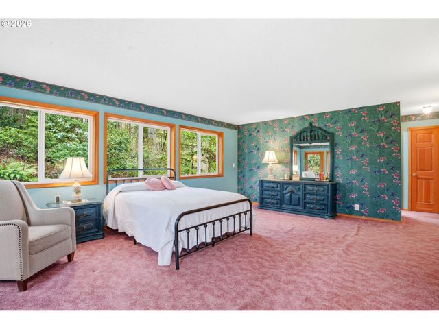 16240 Se MAPLE HILL Ln, Happy Valley, OR 97086