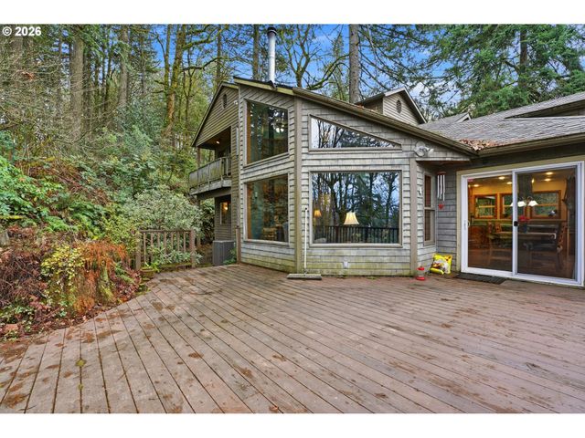 16240 Se MAPLE HILL Ln, Happy Valley, OR 97086