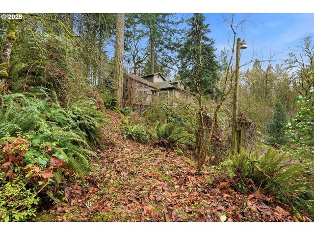 16240 Se MAPLE HILL Ln, Happy Valley, OR 97086