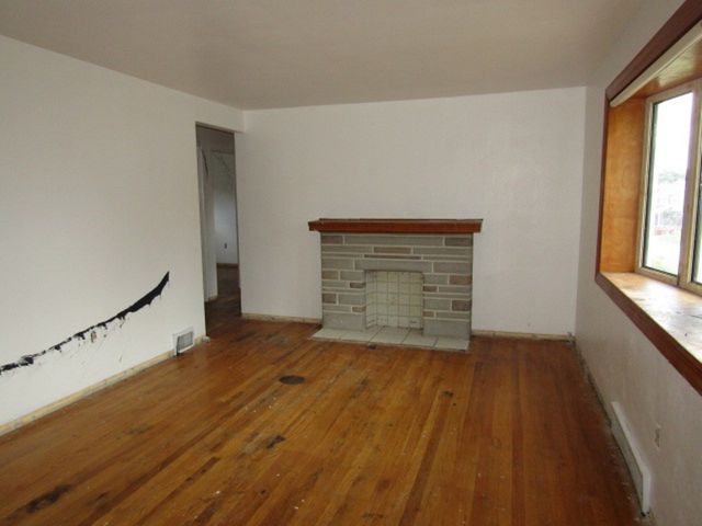 632 Highridge Dr, Baldwin Twp, PA 15226
