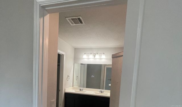 6103 Travis Summit, San Antonio, TX 78218