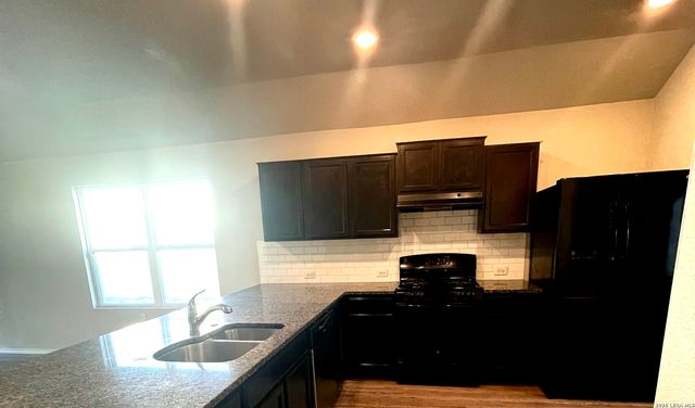 6103 Travis Summit, San Antonio, TX 78218