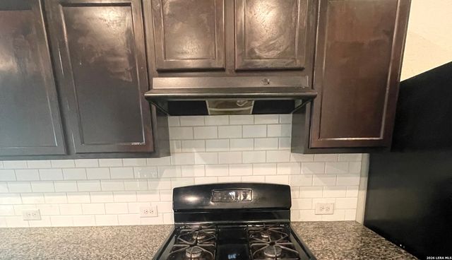 6103 Travis Summit, San Antonio, TX 78218