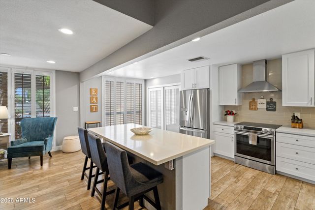 8726 E DEVONSHIRE Avenue, Scottsdale, AZ 85251
