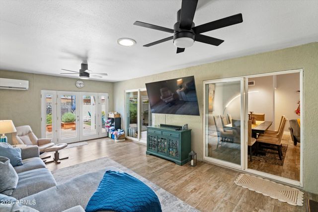 8726 E DEVONSHIRE Avenue, Scottsdale, AZ 85251