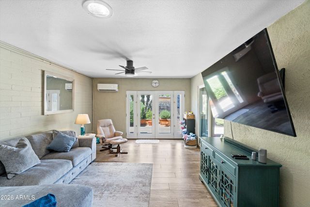 8726 E DEVONSHIRE Avenue, Scottsdale, AZ 85251
