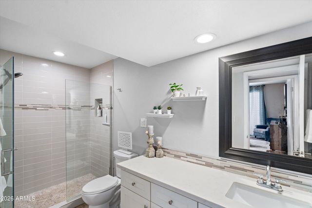 8726 E DEVONSHIRE Avenue, Scottsdale, AZ 85251