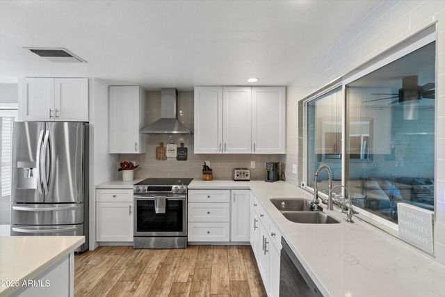 8726 E DEVONSHIRE Avenue, Scottsdale, AZ 85251
