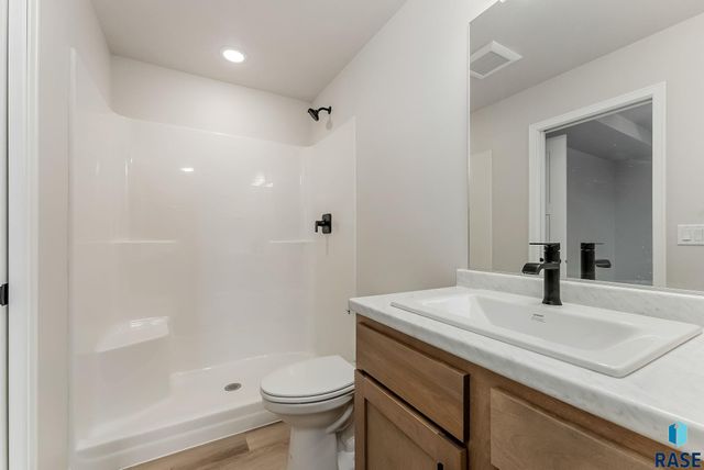 6809 W Viola Ct Court, Sioux Falls, SD 57107