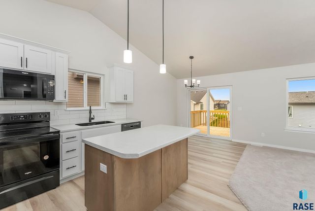 6809 W Viola Ct Court, Sioux Falls, SD 57107