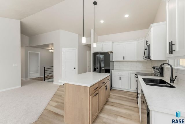 6809 W Viola Ct Court, Sioux Falls, SD 57107