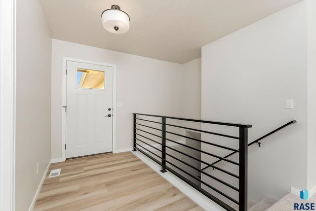 6809 W Viola Ct Court, Sioux Falls, SD 57107