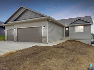 6809 W Viola Ct Court, Sioux Falls, SD 57107