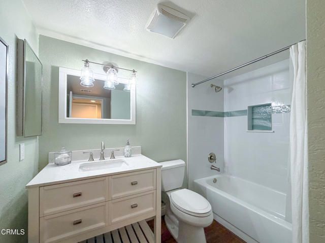 2262 Martinique Lane, Oxnard, CA 93035