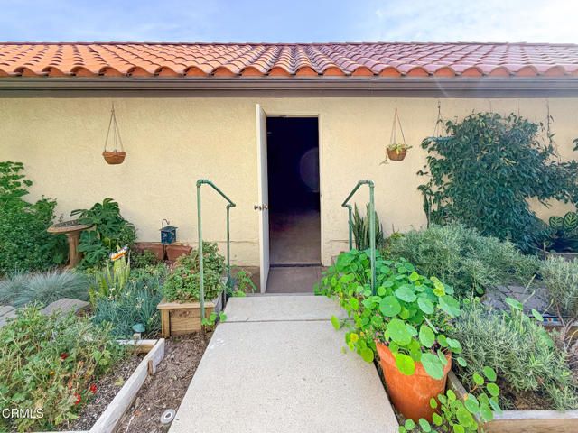 2262 Martinique Lane, Oxnard, CA 93035