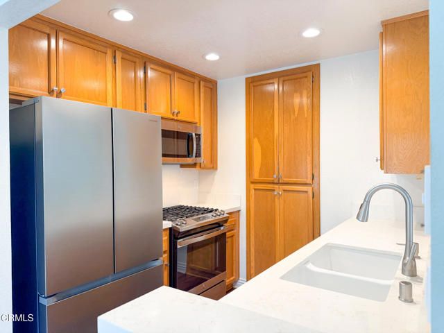 2262 Martinique Lane, Oxnard, CA 93035