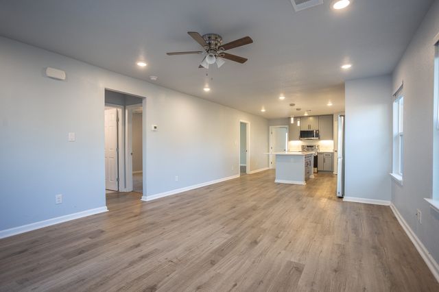 815 Ritchey Street, Gainesville, TX 76240