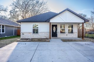 815 Ritchey Street, Gainesville, TX 76240