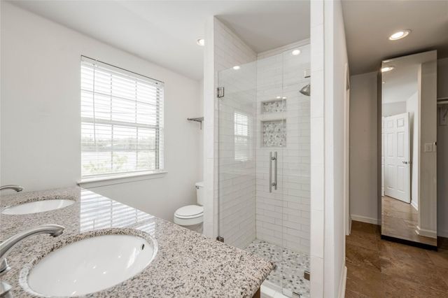 2101 Polaris Ave 8, Austin, TX 78757