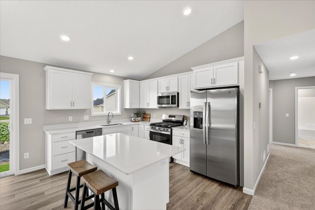 4616 89th Street NE, Monticello, MN 55362