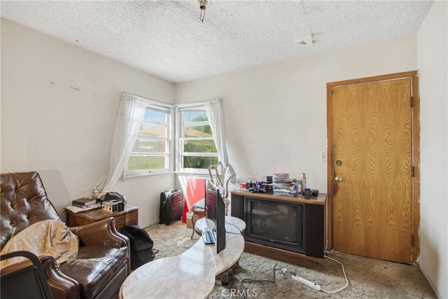 615 N Grandee, Compton, CA 90220