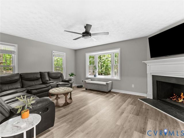 12600 Donegal Dr, Chesterfield, VA 23832
