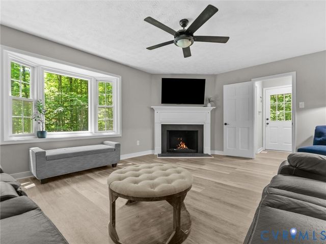 12600 Donegal Dr, Chesterfield, VA 23832