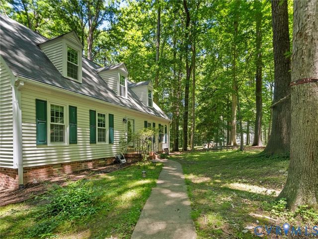 12600 Donegal Dr, Chesterfield, VA 23832