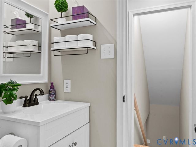 12600 Donegal Dr, Chesterfield, VA 23832