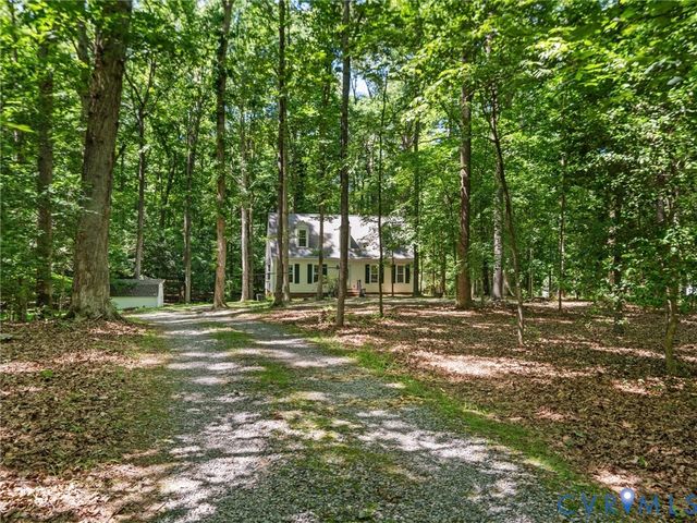 12600 Donegal Dr, Chesterfield, VA 23832