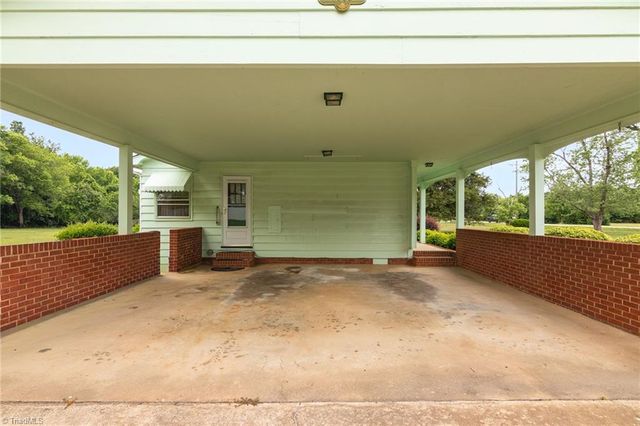 8003 Clinard Farms Road, High Point, NC 27265