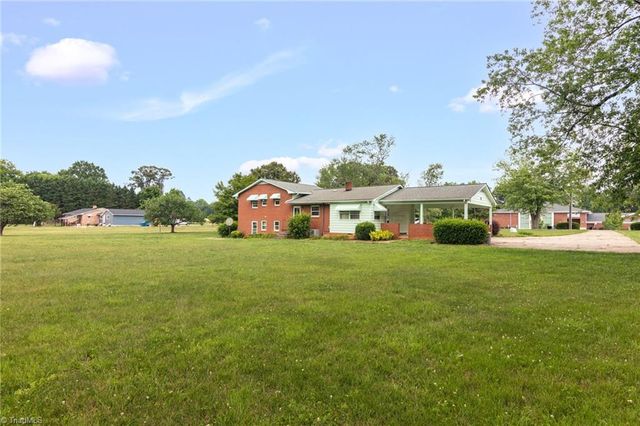 8003 Clinard Farms Road, High Point, NC 27265