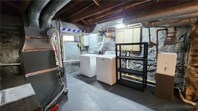 492 Ridge Road, Webster, NY 14580