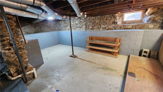 492 Ridge Road, Webster, NY 14580