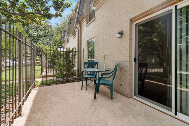5311 Fleetwood Oaks Avenue 163, Dallas, TX 75235