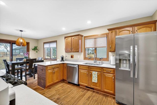 108 Donegal Drive, Cottage Grove, WI 53527