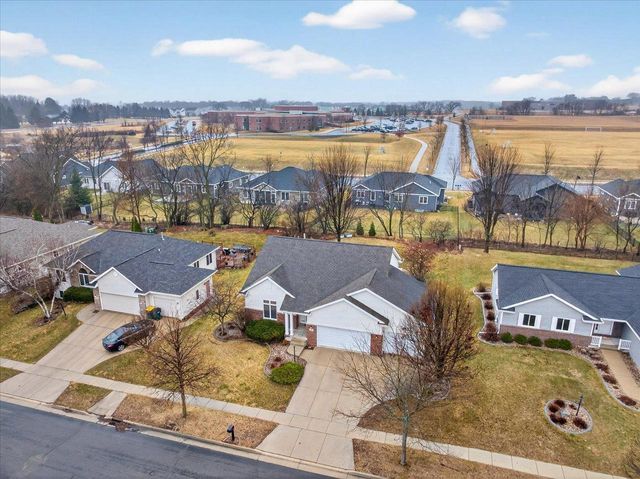 108 Donegal Drive, Cottage Grove, WI 53527