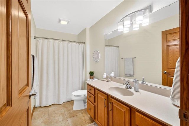 108 Donegal Drive, Cottage Grove, WI 53527