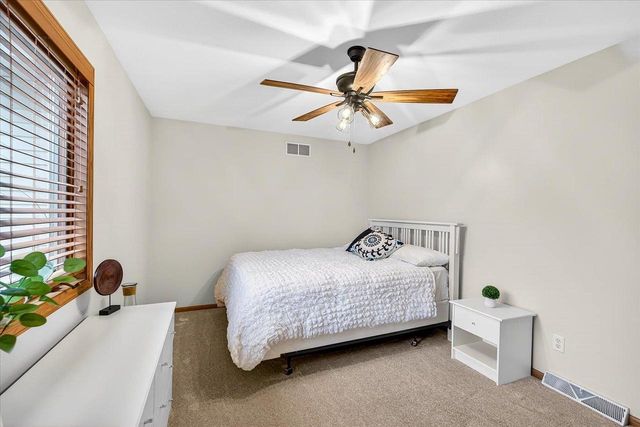 108 Donegal Drive, Cottage Grove, WI 53527