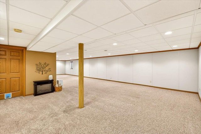 108 Donegal Drive, Cottage Grove, WI 53527