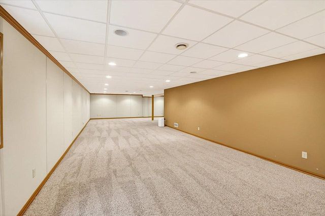 108 Donegal Drive, Cottage Grove, WI 53527