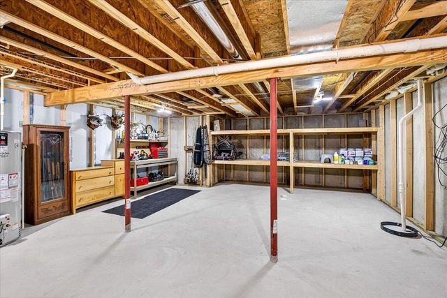 108 Donegal Drive, Cottage Grove, WI 53527