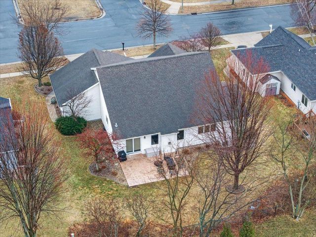 108 Donegal Drive, Cottage Grove, WI 53527