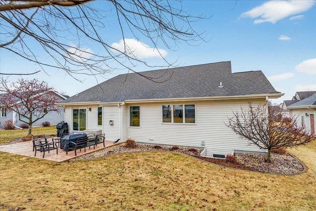 108 Donegal Drive, Cottage Grove, WI 53527