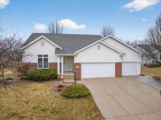 108 Donegal Drive, Cottage Grove, WI 53527