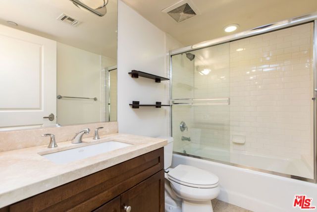 7249 Franklin Avenue 201, Los Angeles, CA 90046
