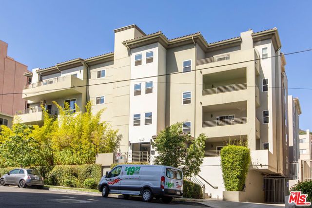 7249 Franklin Avenue 201, Los Angeles, CA 90046